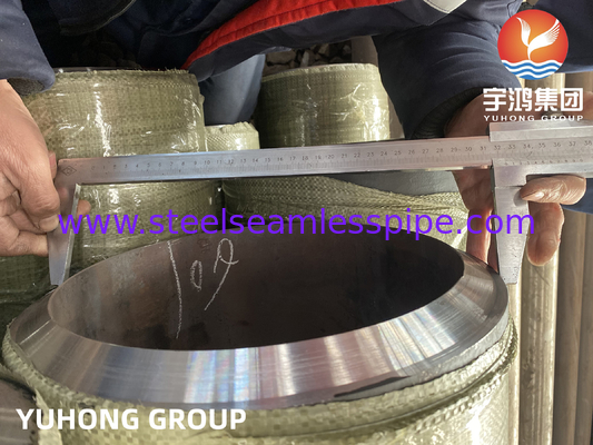 ASTM A335 P22 Lớp thép hợp kim ống liền mạch cán nóng cho nồi hơi