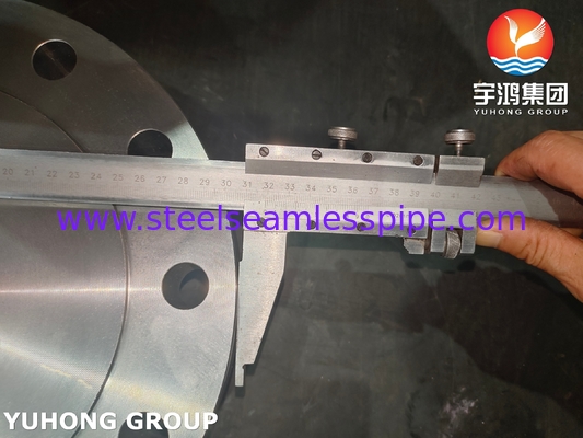 Mặt bích nắp chụp vòi phun bằng thép carbon rèn ASME SA350 LF2 Class 1 cho hệ thống đường ống