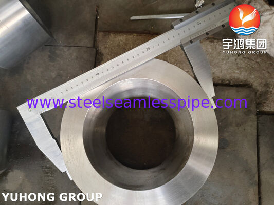 ASTM A105N Thép Carbon Rèn ASME Đầu Nối Tự Tăng Cường cho Bình Áp lực