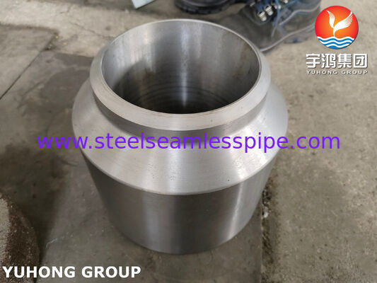 ASTM A105N Thép Carbon Rèn ASME Đầu Nối Tự Tăng Cường cho Bình Áp lực