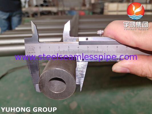 Thanh rỗng thép không gỉ liền mạch ASTM A312 TP304 / UNS S30400 cho ngành hóa chất