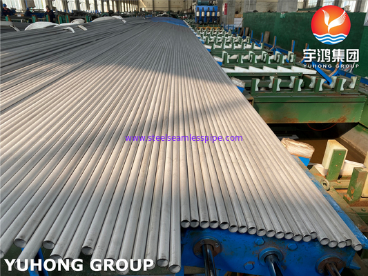 ASME SA213 TP304L Ống liền mạch bằng thép không gỉ cho thiết bị trao đổi nhiệt