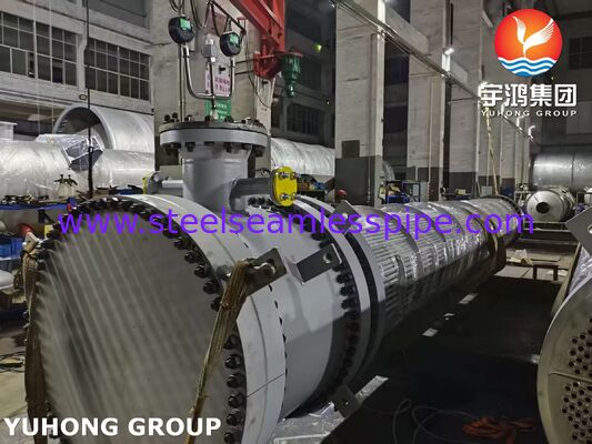 Máy trao đổi nhiệt đầu nổi với ống 316L và tấm ống bọc SA350 LF2/316L để quản lý ăn mòn hiệu quả về chi phí